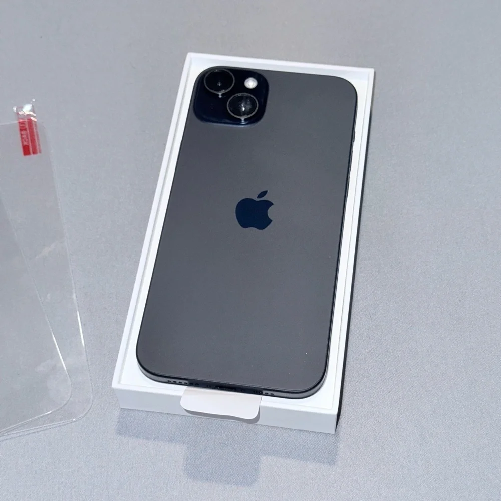 Apple iPhone 15 Plus Unlocked, All Accessories